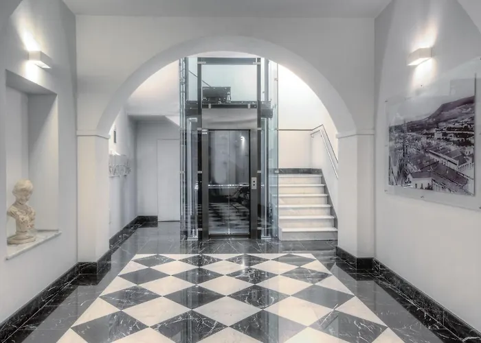 Right House Di Via Sulis - Neighborhood In The Town カリアリ